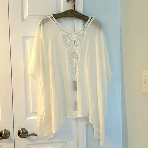 Vince Camuto Floral Lace Topper NWT